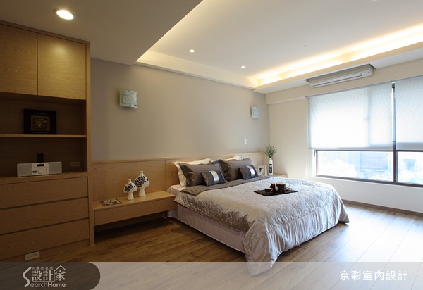 擅長使用木質工法及材質，讓空間展現開擴視野及輕盈感