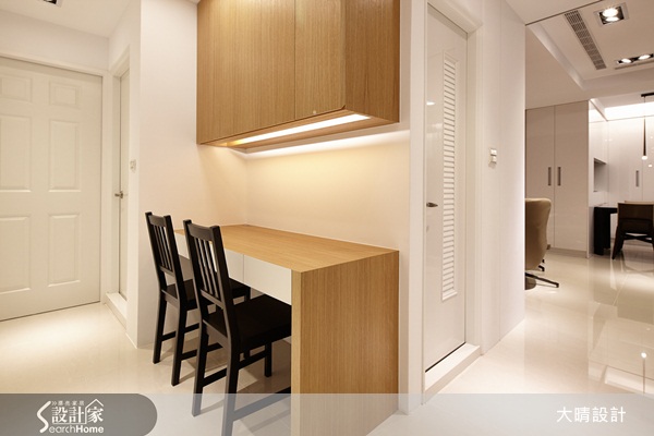 夫妻閒聊時的愜意悠閒,孩子們開心的嬉鬧笑聲,這些看