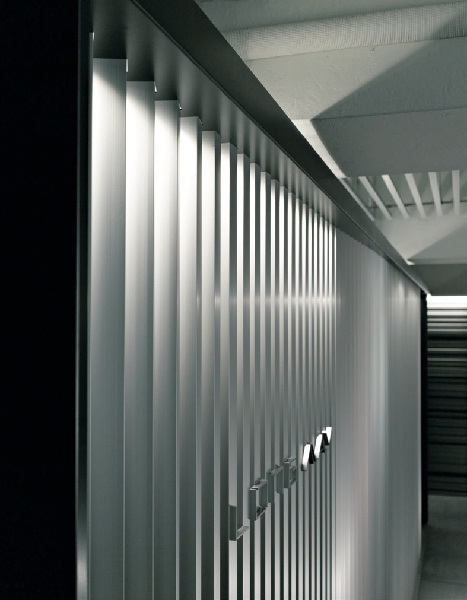 燈光的發明，改變了人類的生活型態．現今燈光在居家空