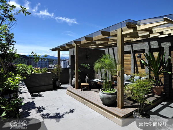 你有想過要怎麼佈置你家的頂樓嗎?也許蓋一座空中花園