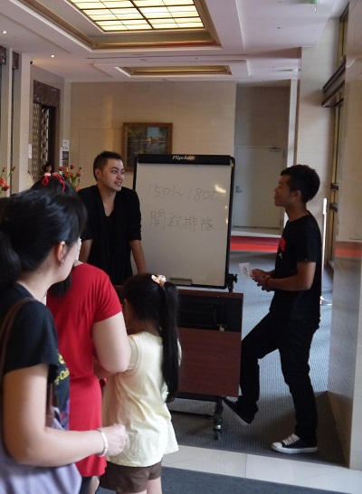 2013 年的LE CREUSET（LC 鑄鐵鍋）特賣會又開跑囉〜全