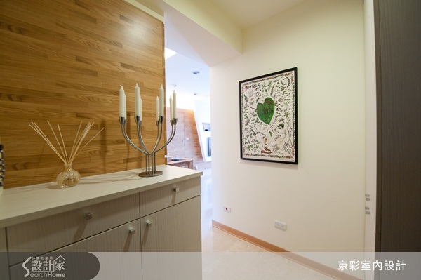 沒有刻意的風格設定，也沒有取巧的多餘裝飾，王立崢＆