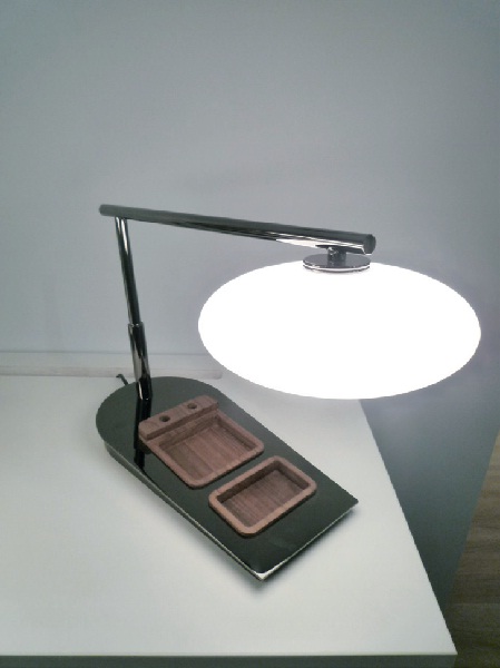 傢具是室內空間中關鍵性的軟件元素，當有著豐富色彩和