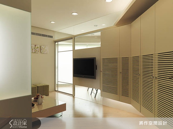 本案原本的格局即為3房2廳看似符合屋主的需求,但在22