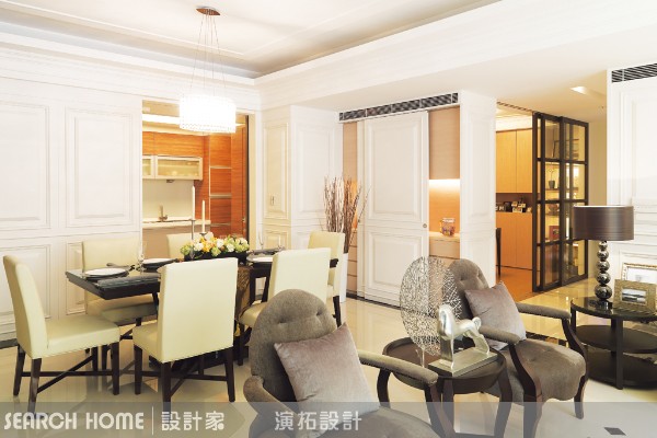 相信很多人都看過以穿透式手法打造而成的玻璃書房設計