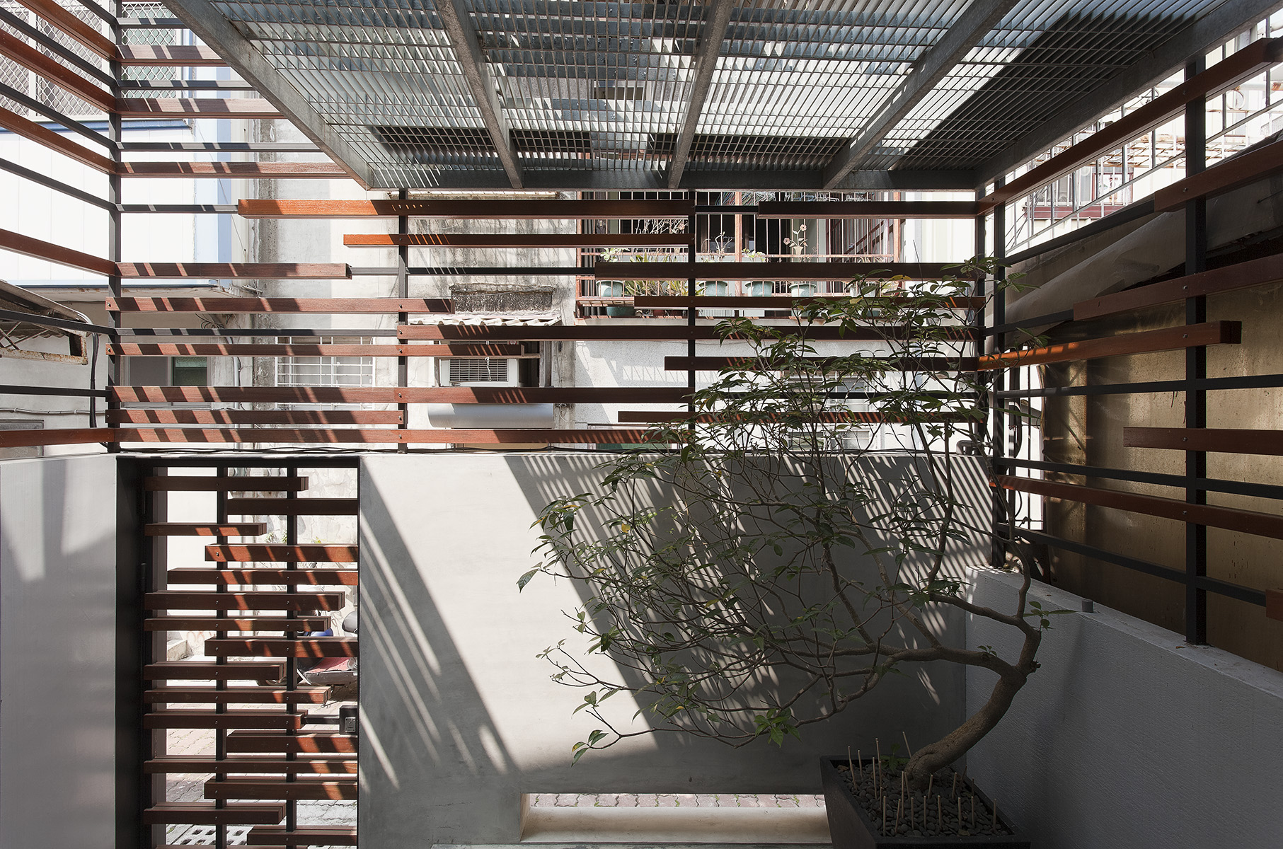 如果有一個家，屋主買下它的主要目的不是自住，也不是