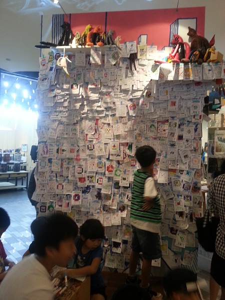 今天的天空有些陰霾，但小編的心情卻是萬里無雲，實在