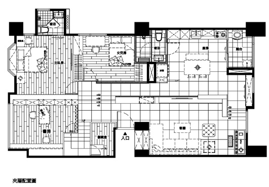 這一間屋齡約12年的中古屋,原先屋型是兩戶打通,有夾