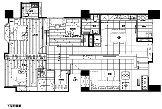 這一間屋齡約12年的中古屋,原先屋型是兩戶打通,有夾