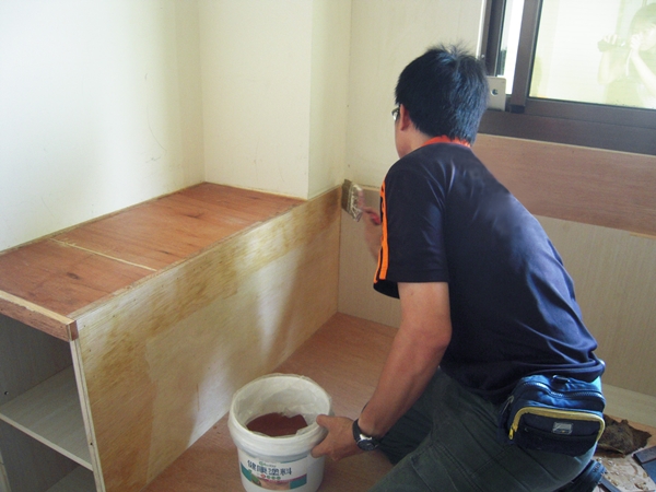 在裝潢後，最多人感到困擾的問題是刺鼻的甲醛味就久久