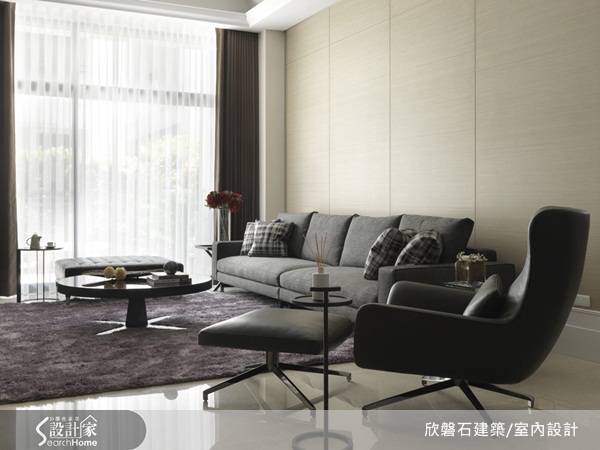 又到了換季的時刻，客廳是家裡見客的地方，也是一間房