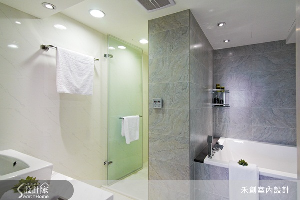 將近50坪的房子擁有足夠的空間規畫，一方面得以滿足年