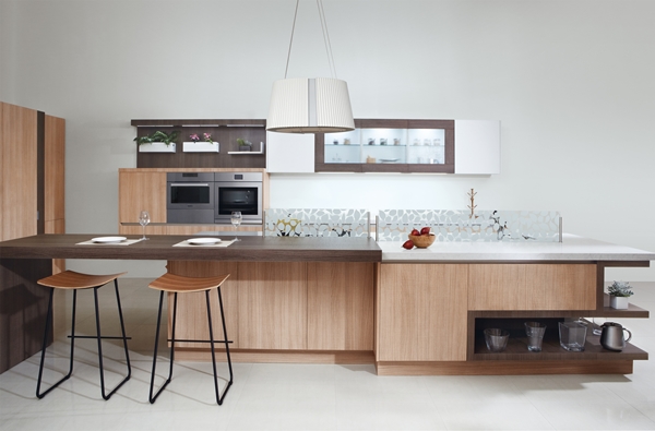 近年來，結合廚房、餐廳與客廳兼具實用、展示及社交功