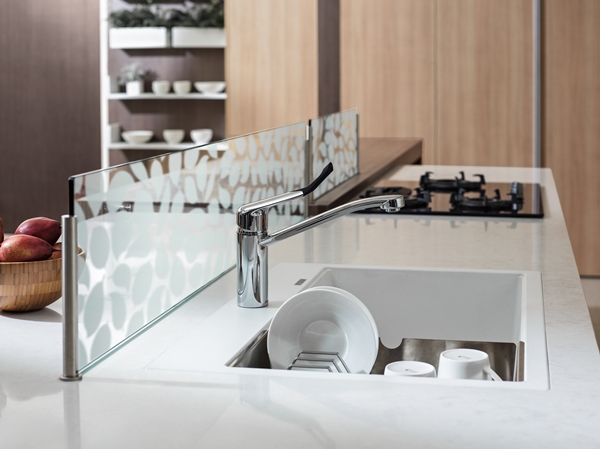 近年來，結合廚房、餐廳與客廳兼具實用、展示及社交功