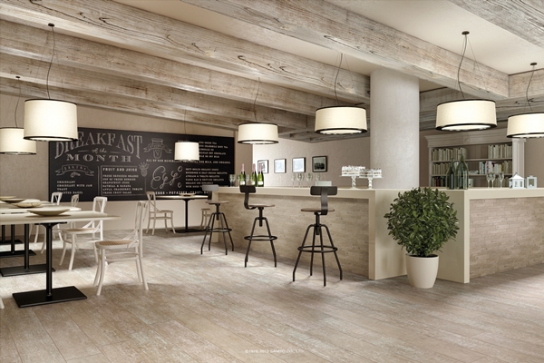 所謂的木紋磚，顧名思義就是仿木紋的磁磚。由於台灣潮