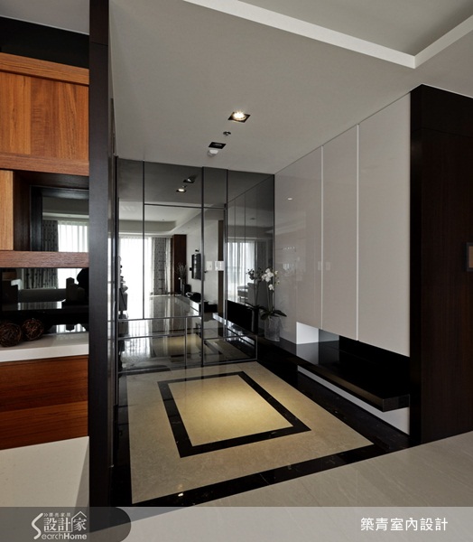 超過30坪以上的居家空間，空間設計的重點應擺在─整體