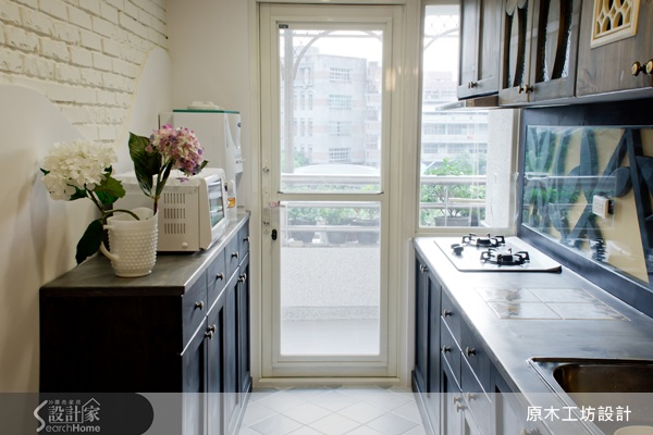 屋主買下位於新北市的中古屋之後，因為非常喜歡原木工