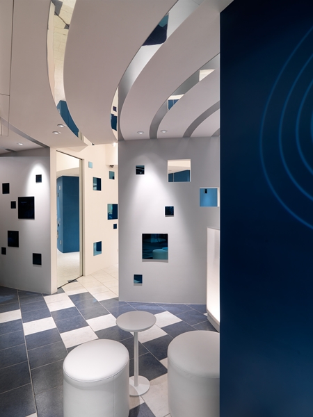 色彩,是創造風格的重要元素之一。色彩也可以因時、因