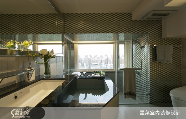 本案位於新北市新莊區，坪數50坪，屬於挑高夾層類型空