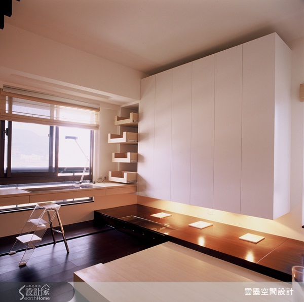除了實用的照明機能,燈光同時也肩負著點亮空間氛圍的