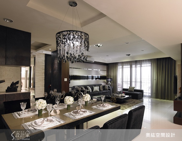 回想,與家人相聚聊天的時候大多是在用餐時間,坐在一