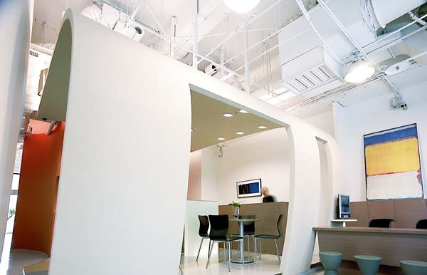 發源於20世紀40年代美國紐約，主要是因為當時藝術家付