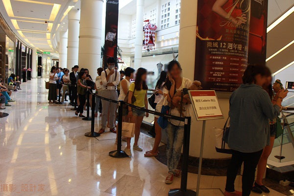 最近，台北街頭飄起了法國味兒，小編快步循著香甜的味