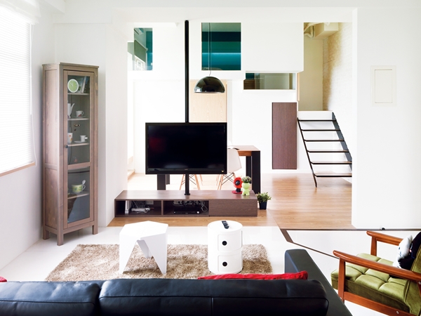 北歐居家設計多半簡潔俐落，天花板多採用裸露或是平頂