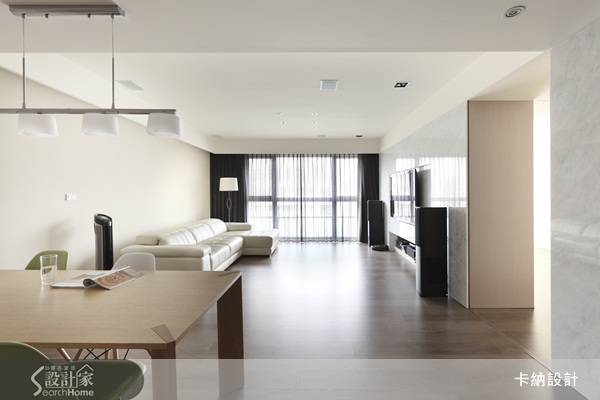 對於小坪數空間而言，開放式的格局設計能夠讓空間視野