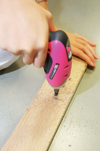 由於修繕DIY愈來愈流行，女性購買電鑽的比例跟著增加