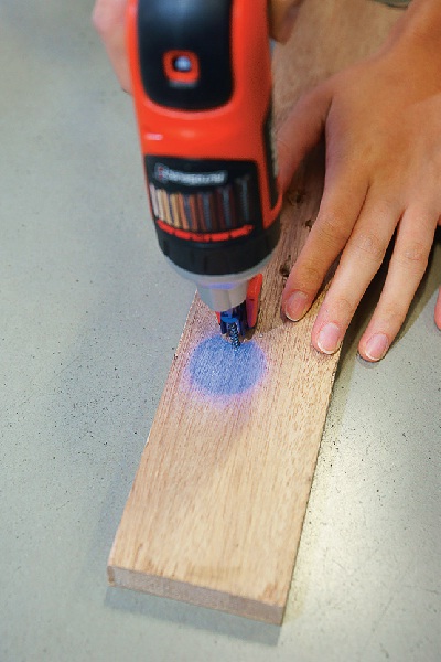 由於修繕DIY愈來愈流行，女性購買電鑽的比例跟著增加