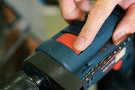 由於修繕DIY愈來愈流行，女性購買電鑽的比例跟著增加