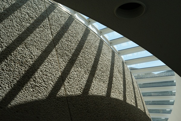 建築與室內設計的關係如唇齒相依，密不可分，但一直以