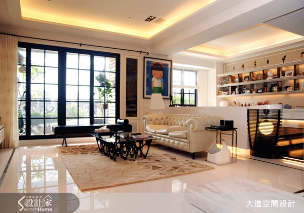 本案屋主平常有收集藝術品和畫作的喜好，希望能有展示