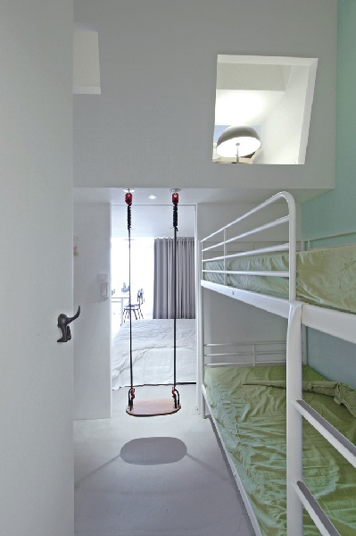 家是生活的場域，能自在游走的動線能讓人輕易融入空間