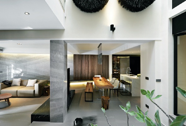 光線就像是空間的維他命，只要注入了光線的空間馬上就