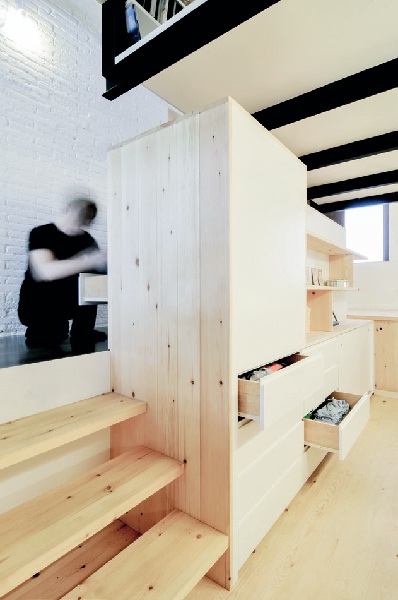 三房兩廳才是標準格局?舊乾洗店也能改造成居家工作室