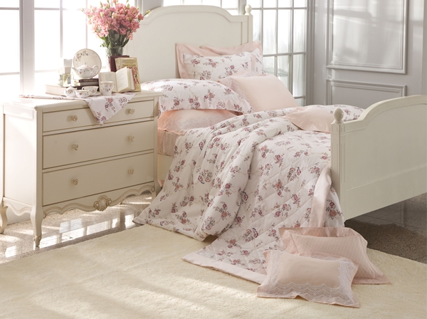 『兩種經典，一次擁有』是WEDGWOOD寢飾精心準備的週年