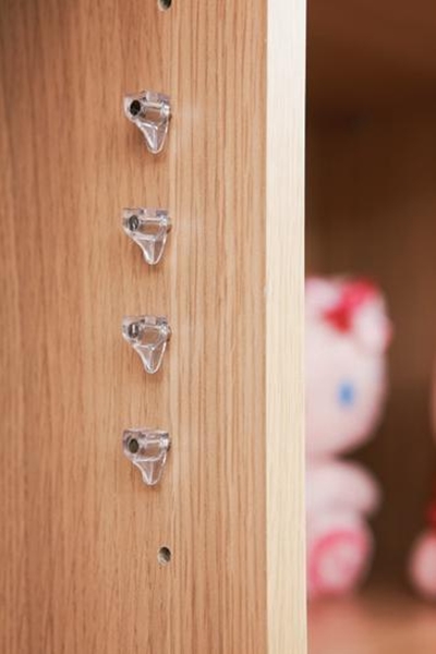 由於市售系統家具品牌琳瑯滿目,很多系統家具商本身也