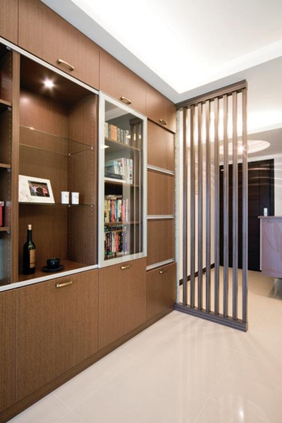 由於市售系統家具品牌琳瑯滿目,很多系統家具商本身也