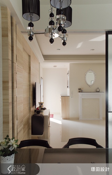 想要現代風居家,也希望有點美式古典的美感,這樣的混