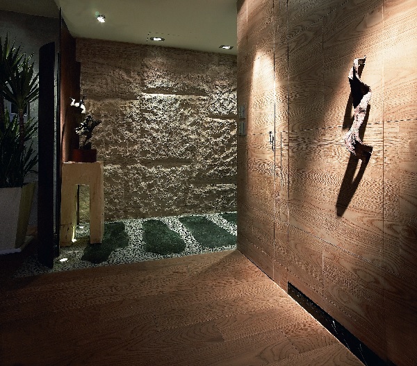 近幾年混搭風也是很流行的趨勢,各式材質藝品的混搭也