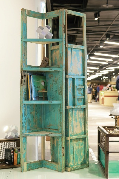 你所認知的家具，是一個擺上遙控器和麵碗的平台，還是