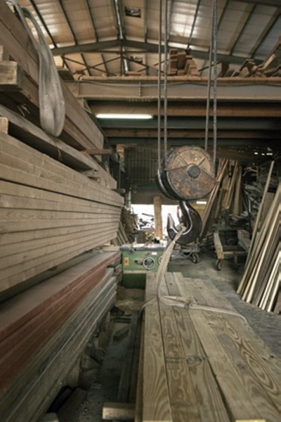 你所認知的家具，是一個擺上遙控器和麵碗的平台，還是