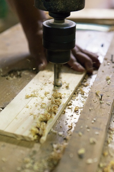 你所認知的家具，是一個擺上遙控器和麵碗的平台，還是