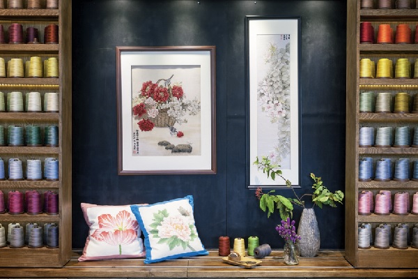 工藝的發展，有的走向純藝術品，工藝家地位提升至藝術