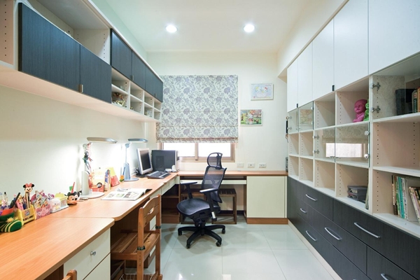 書房或者工作區的設計,同樣必須依照使用需求以及收納