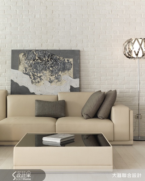 淺色空間向來給人清新通透的舒適感覺，也有放大空間的