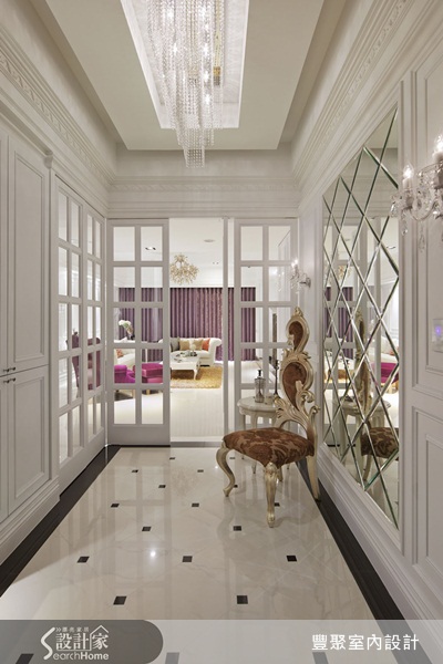 本案屋主喜歡華麗風格，設計師則以白色系做為主色調，