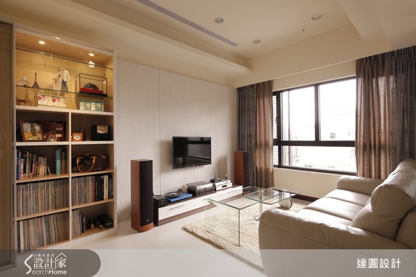 熱愛音樂與旅遊的年輕夫妻，買下位於台北市區的預售屋